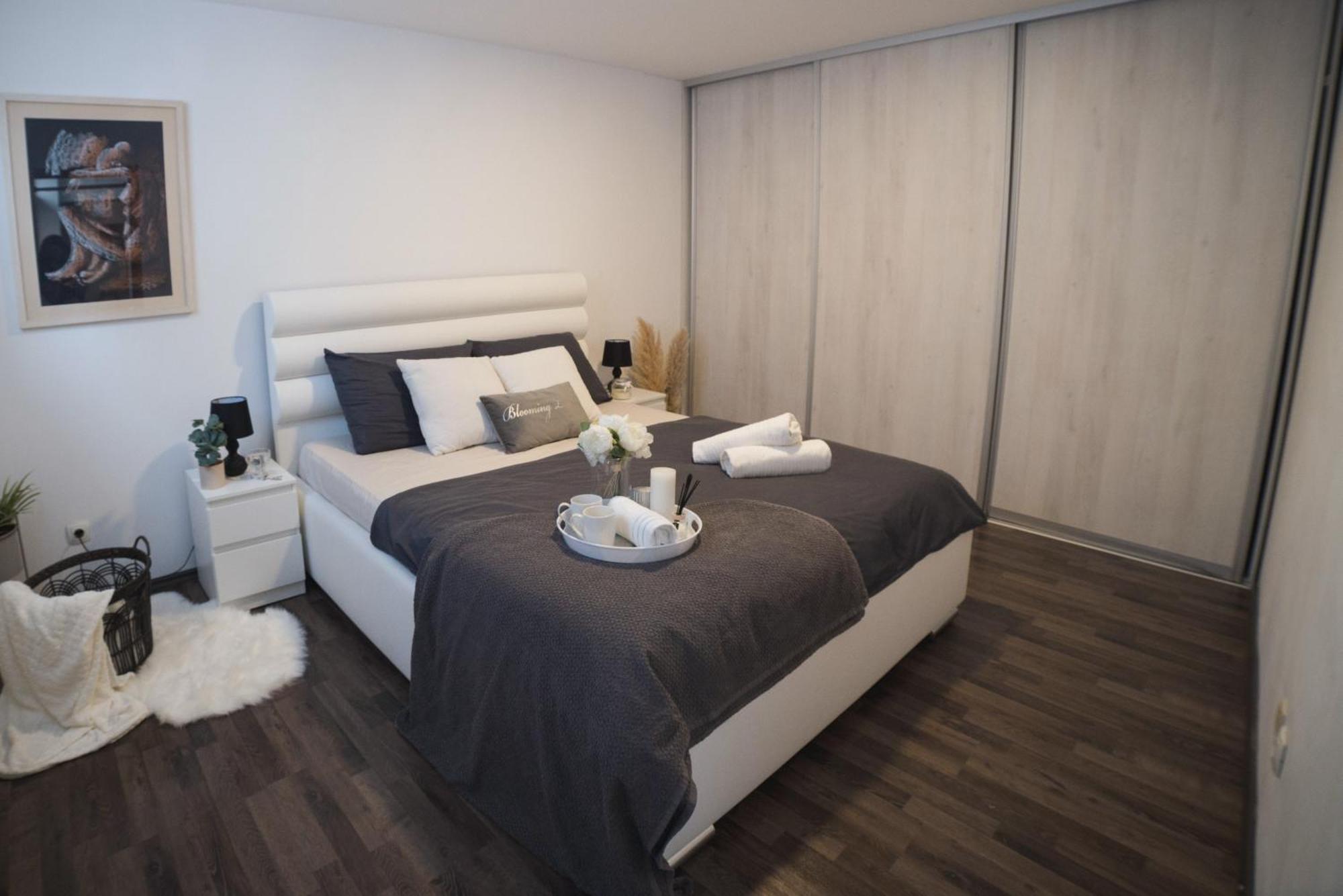 Apartments Dijana Zagreb Exterior photo